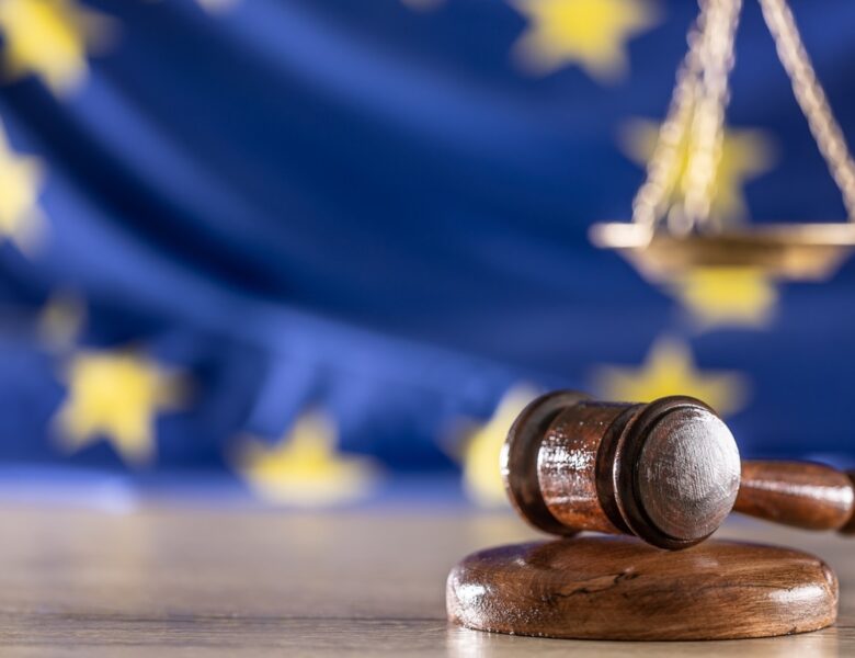 Суд ЄС дозволив заморожувати активи росіян навіть без прямого зв&rsquo;язку