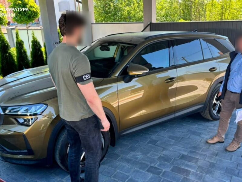 Топпосадовці Франківщини організували схему на будівельних дозволах