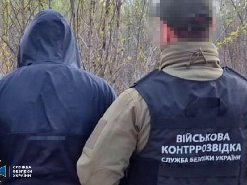 У Харкові безробітний спалив позашляховики ЗСУ