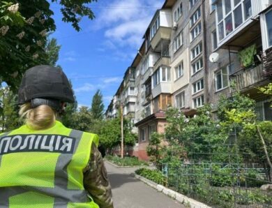 У Києві чоловік погрожував відкрити газ у квартирі та підірвати будинок