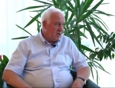 У Києві ошукали експрем’єра на мільйони – ЗМІ