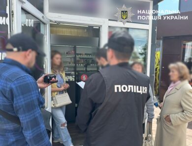 У Києві викрили схему збуту вейпів та іншої контрафактної продукції