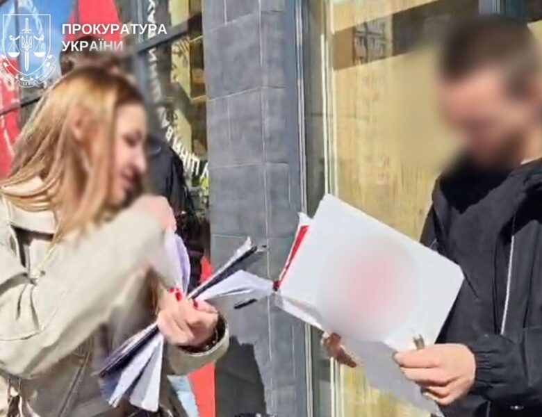 У Києві “юрист” ошукав дружину мобілізованого на 57 тисяч