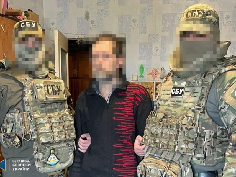 У Запоріжжі ухилянт працював на ФСБ і маскувався під пенсіонера