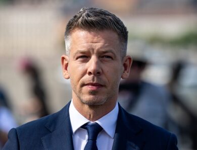 Угорщина скерує вихідну допомогу ексурядовців дитбудинку в Україні
