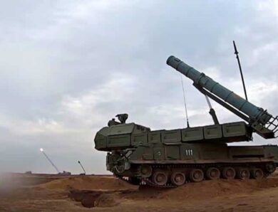 Українські дрони уразили ЗРК та склади росіян