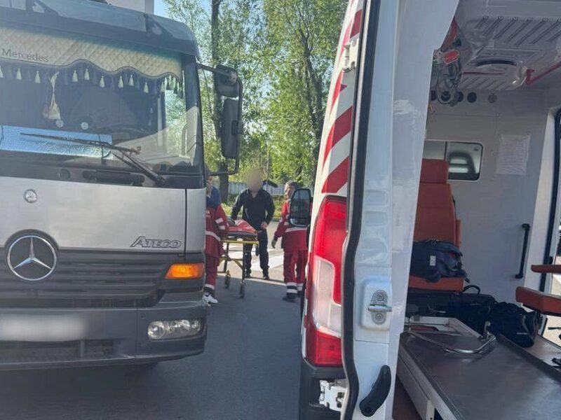 В Ірпені вантажівка збила на смерть дівчинку