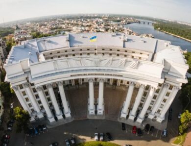 В МЗС відрегаували на погрозу Росії новою атакою