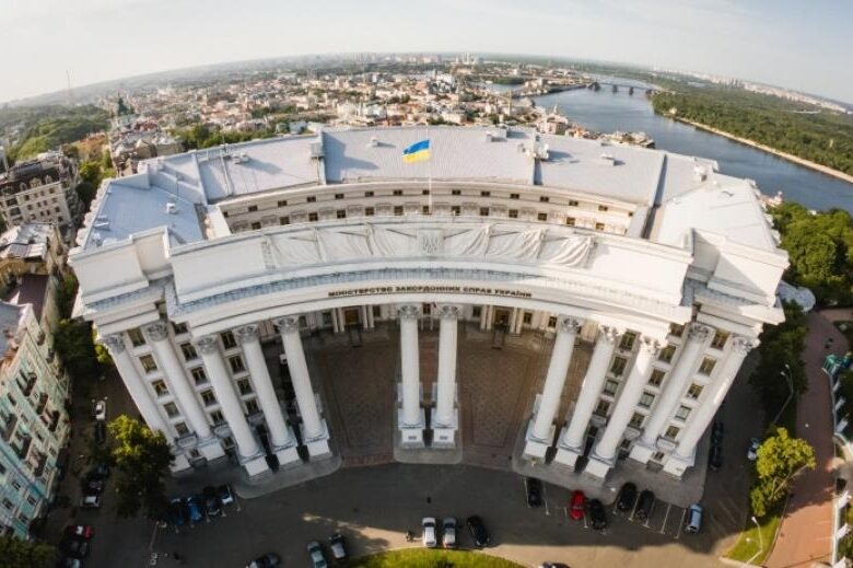 В МЗС відрегаували на погрозу Росії новою атакою