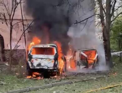 В Одесі дрон РФ упав на будинок: спалахнула пожежа