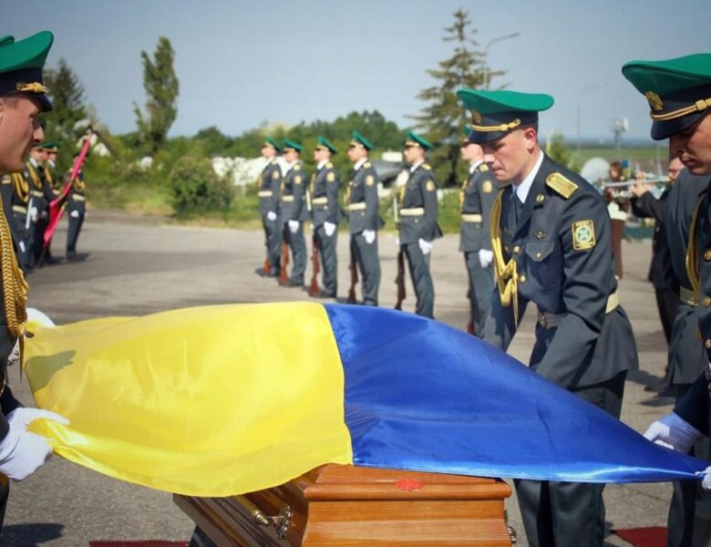 В Україну повернули прах лідера ОУН Мельника