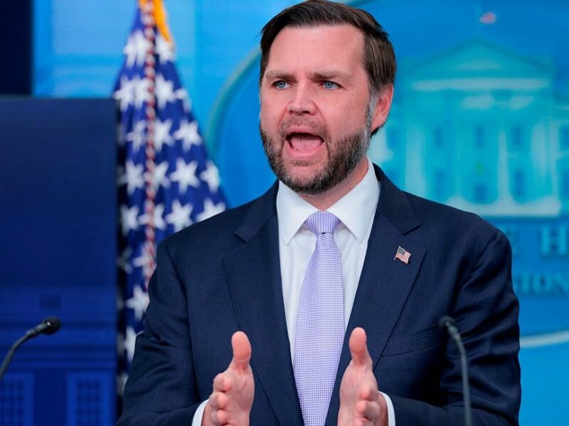 Венс: Трамп зробив для рятунку України більше, ніж будь-хто