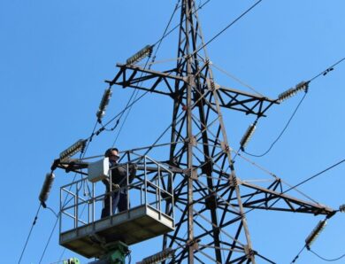 Відключення світла охопили 12 областей України