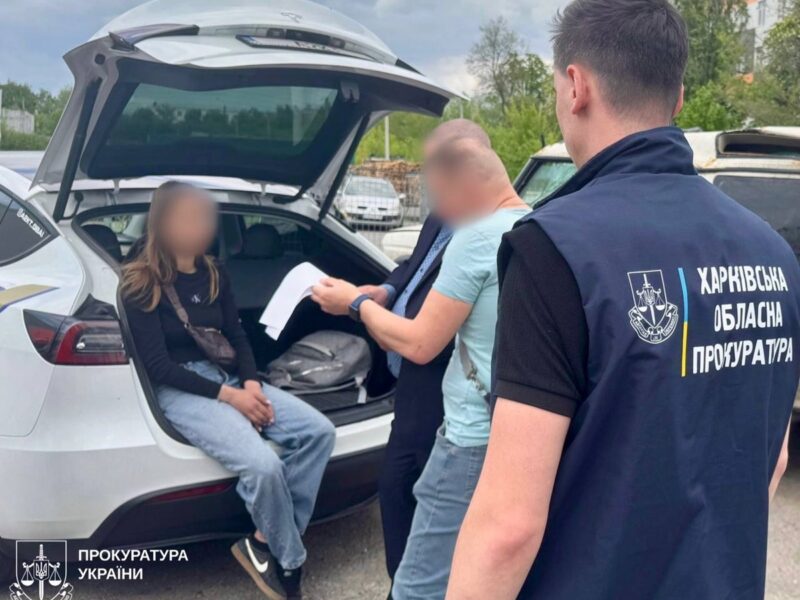 Відому харківську автоблогерку викрили на схемі перепродажу авто для ЗСУ