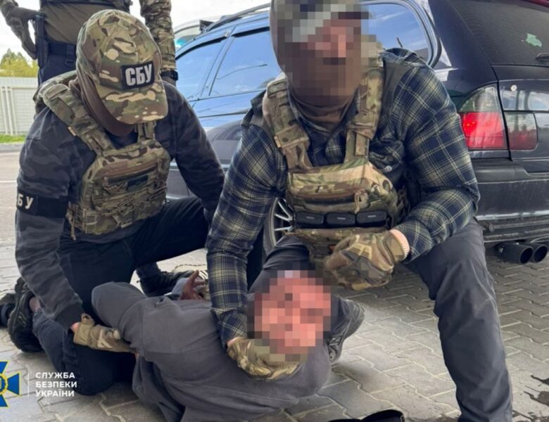 Викрито вісім масштабних схем “ухилентів”