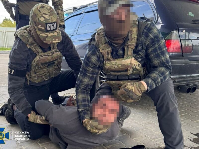 Викрито вісім масштабних схем “ухилентів”