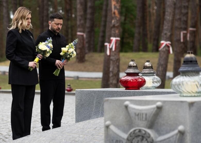 Зеленський із дружиною вшанували пам’ять жертв політичних репресій