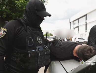 Влаштовували втечу військових у СЗЧ і чекали на «русскій мір»: Нацполіція затримала злочинну групу