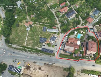 Депутату Ужгородської міськради повідомлено про підозру через недостовірне декларування на 78 млн