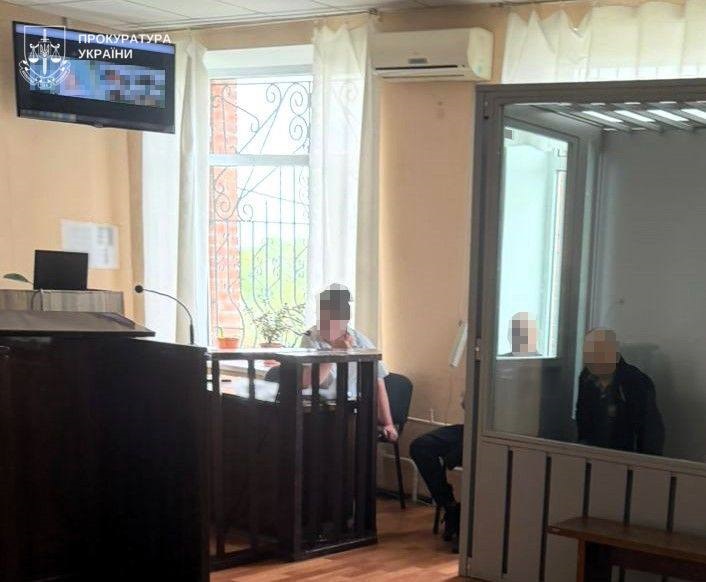 Чоловіка засудили за зґвалтування малолітніх сестер, скоєне 13 років тому