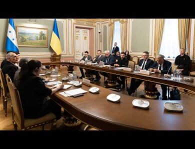 Спілкування Володимира Зеленського та Президента Гондурасу Насрі Асфури з медіа