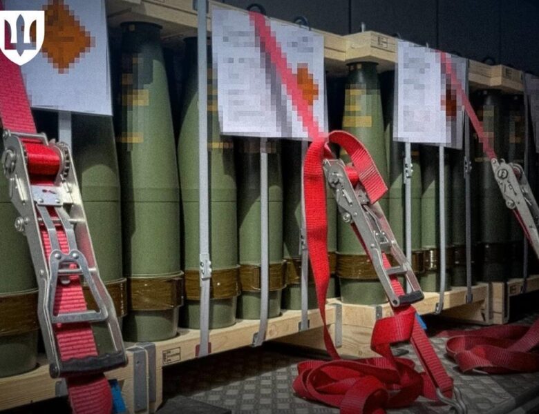 Данія передасть Україні 15 000 далекобійних снарядів