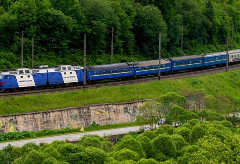 До Карпат пустять додаткові поїзди на вихідні