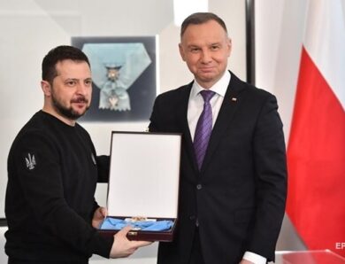 Дуда прокоментував ситуацію довкола ордена Зеленського