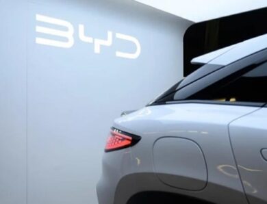 Голова китайської BYD пообіцяв стати лідером світового автопрому за 5 років