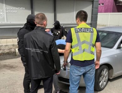 Гуманітарні авто продавали в Києві через TikTok