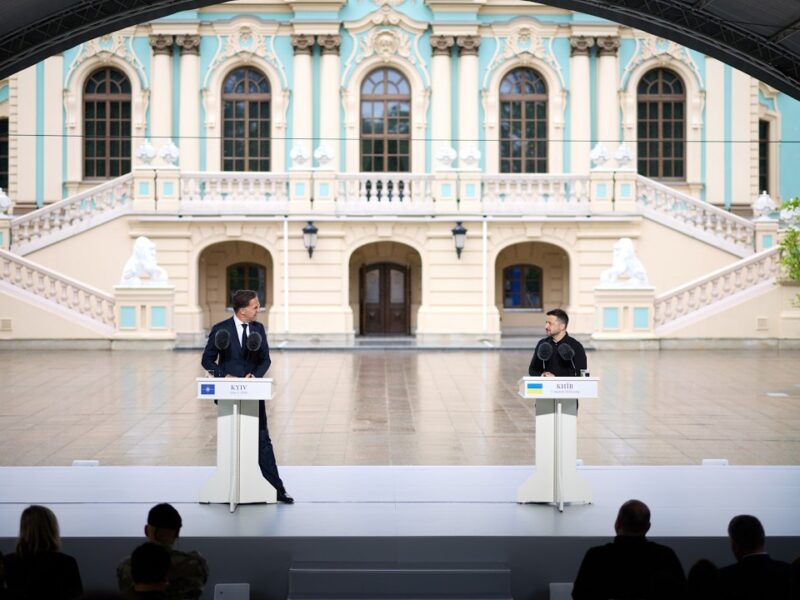 Спілкування Володимира Зеленського і Марка Рютте з медіа після засідання Ради Україна – НАТО в Києві
