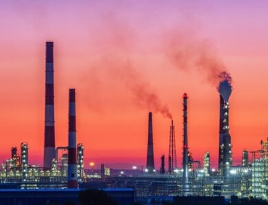 Казахстан скоротив видобуток нафти та газу після ударів по ГПЗ у Росії