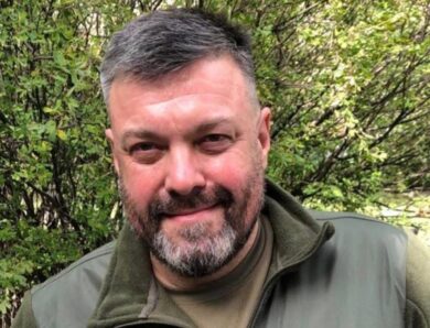 Лідера партії Свобода поранили на фронті