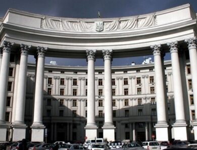 МЗС спростувало фейки про біолабораторії