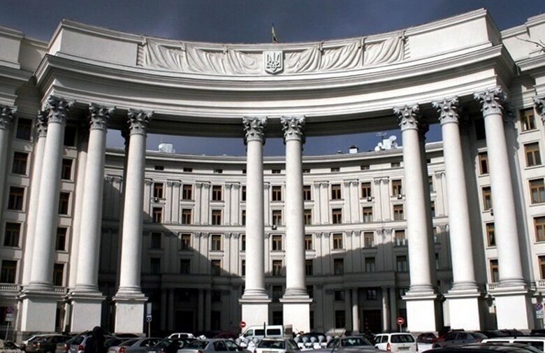 МЗС спростувало фейки про біолабораторії