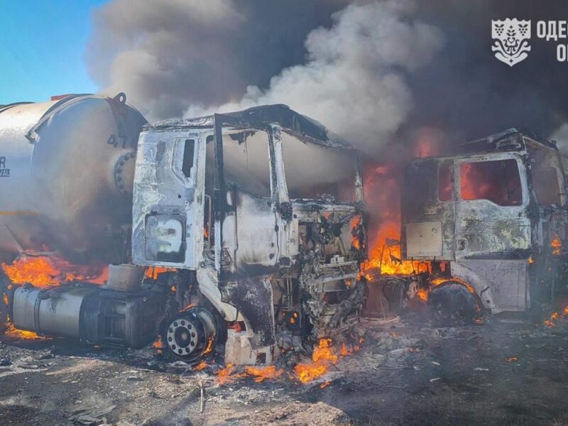 На Одещині атаковано бензовози, є загиблі