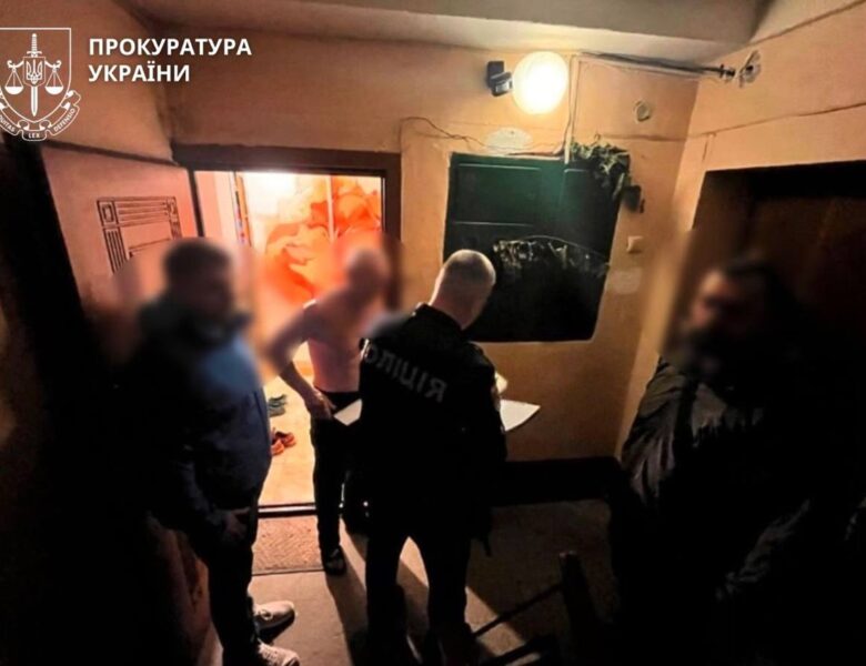 На Прикарпатті затримали чоловіка за сексуальне насильство над дітьми