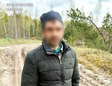 На Рівненщині вітчим ґвалтував малолітню падчерку