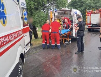 На Волині семеро людей втратили свідомість через влучання блискавки