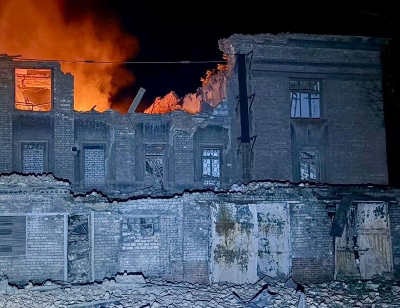 Наслідки атаки Росії на Дніпро: зруйнуваний коледж