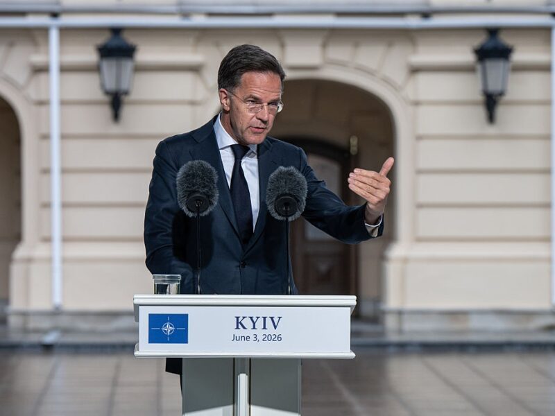 НАТО відстає від плану закупівель зброї для України – ЗМІ