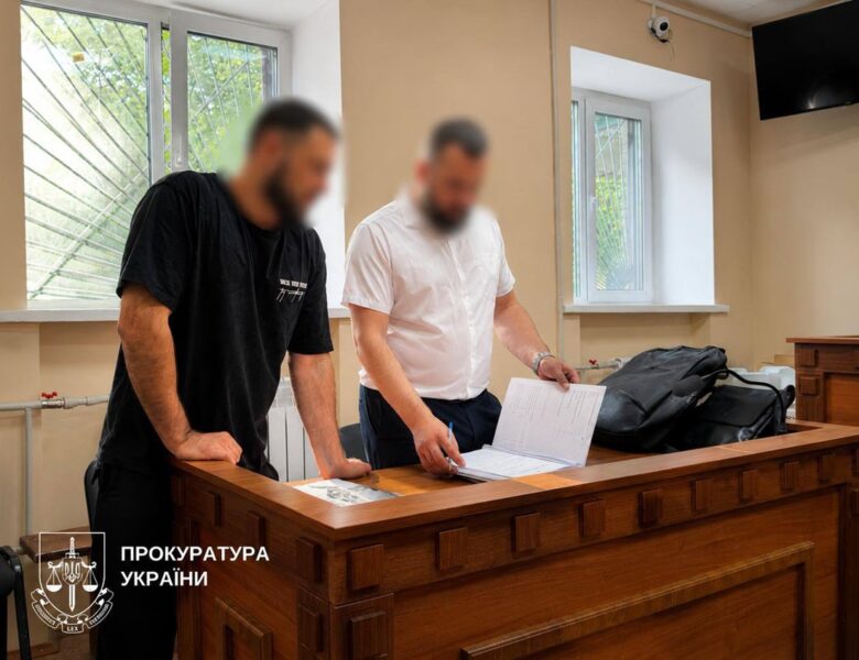 Незаконно заволоділи будинком і квартирою: жителі Київщини отримали підозру