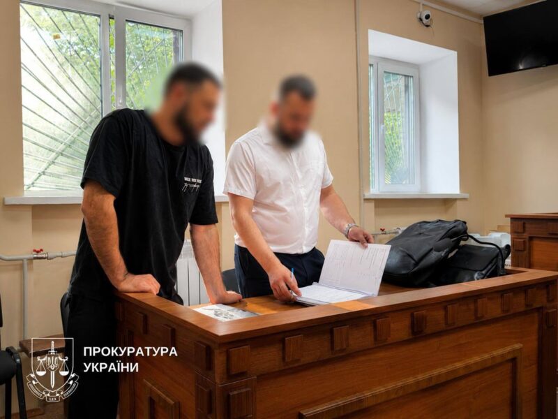 Незаконно заволоділи будинком і квартирою: жителі Київщини отримали підозру