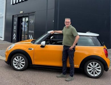 Німець проїхав на MINI Cooper понад мільйон кілометрів і встановив рекорд