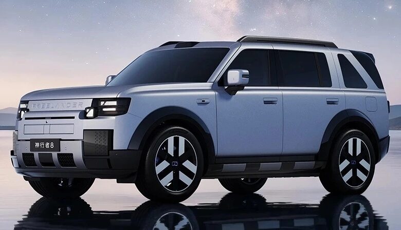 Новий Freelander показали на офіційних фото