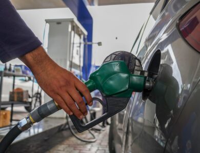 Обмеження на продаж бензину охопили 15 регіонів РФ і окуповані території