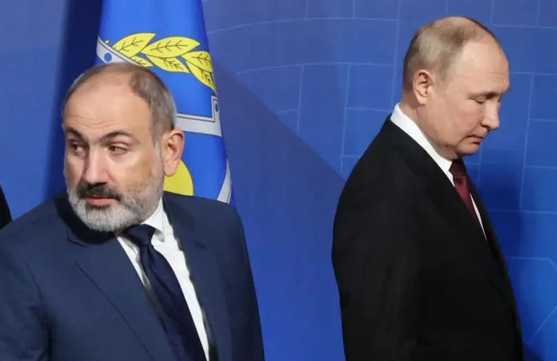 Погроза українським сценарієм: чи зламає РФ західний курс Вірменії