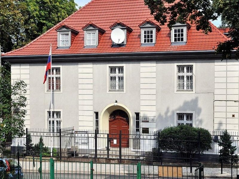 Польща забере будівлю генконсульства РФ за борги
