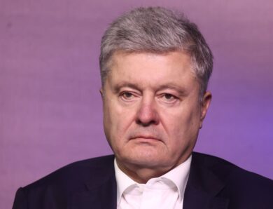 Порошенко слідом за Кучмою і Ющенком відмовився від ордена Білого Орла
