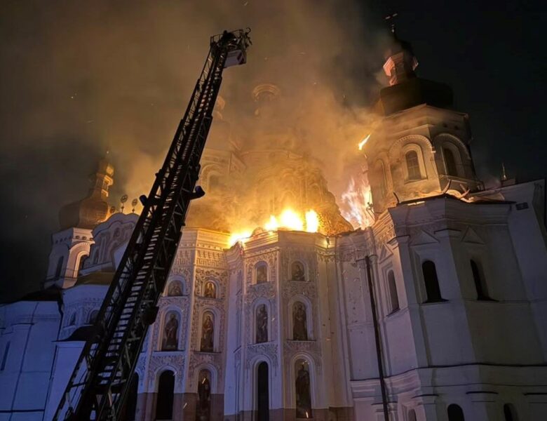 Пожежа у Лаврі: намісник розповів про евакуацію ікон